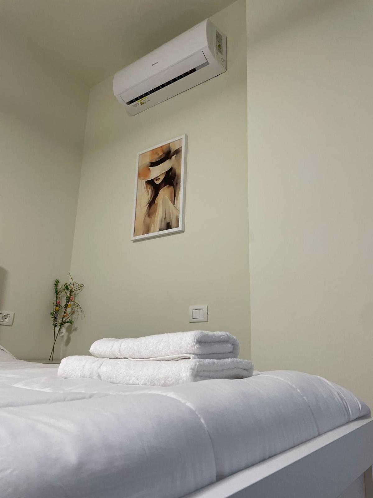 Margen Apartments - Tirana City Center Esterno foto